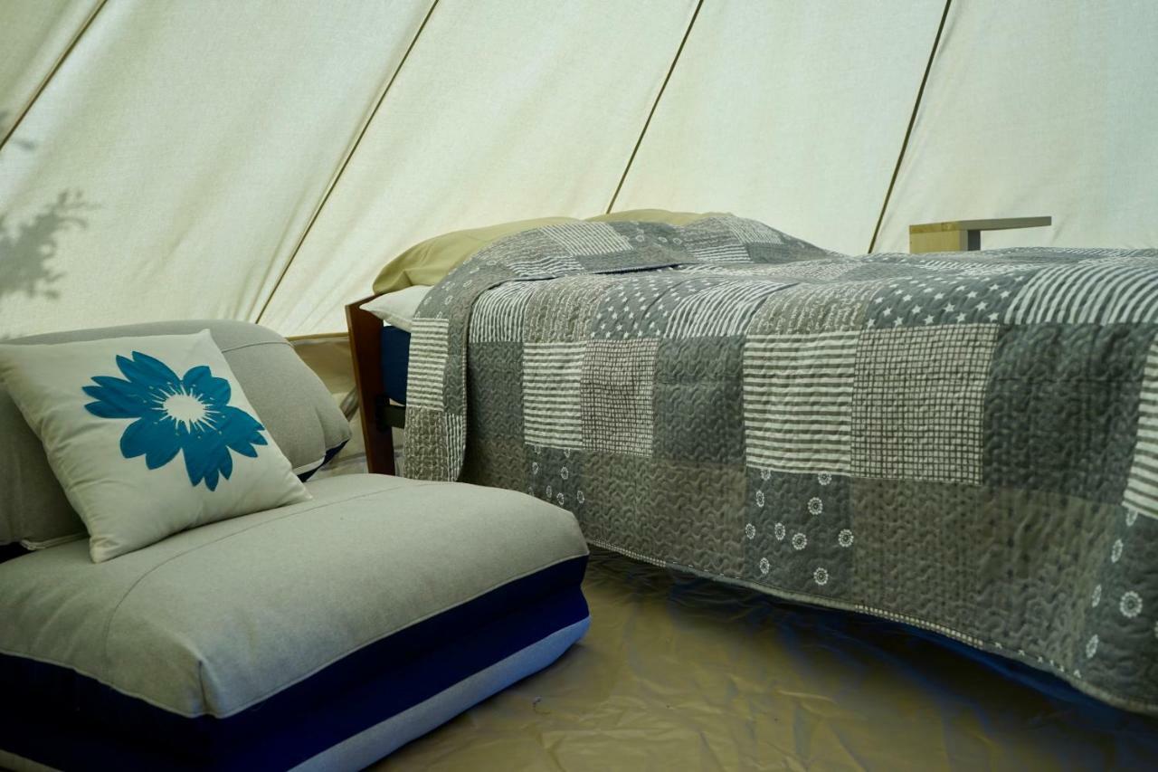 Saare Glamping Hotel Salme Eksteriør billede